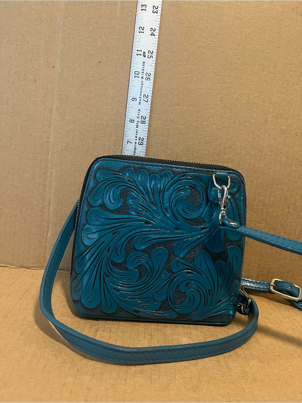 Tooled Teal Leather Crossbody Bag with Floral Motif - Picture 3 of 5